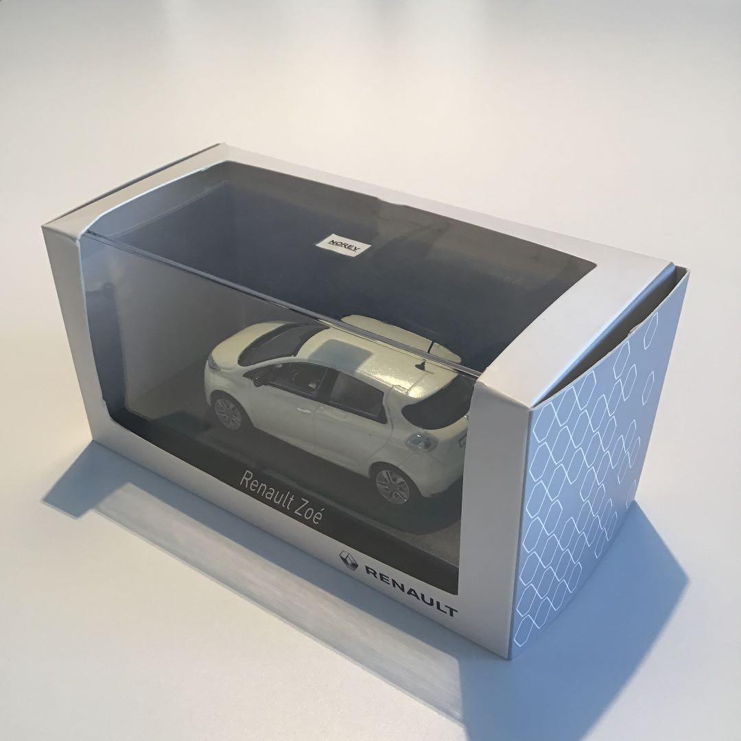 RENAULT ルノー Zoe 1/43 ミニカー