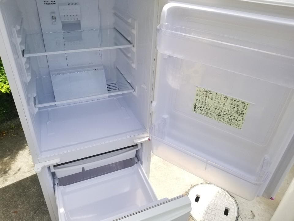 SHARP/冷蔵庫/2011年/安い/137L/大阪・神戸