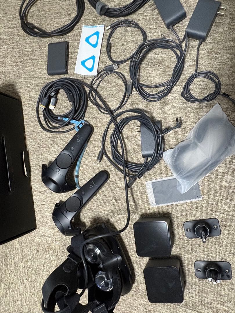 VRヘッドセットHTCVIVE トラッキングセンサー