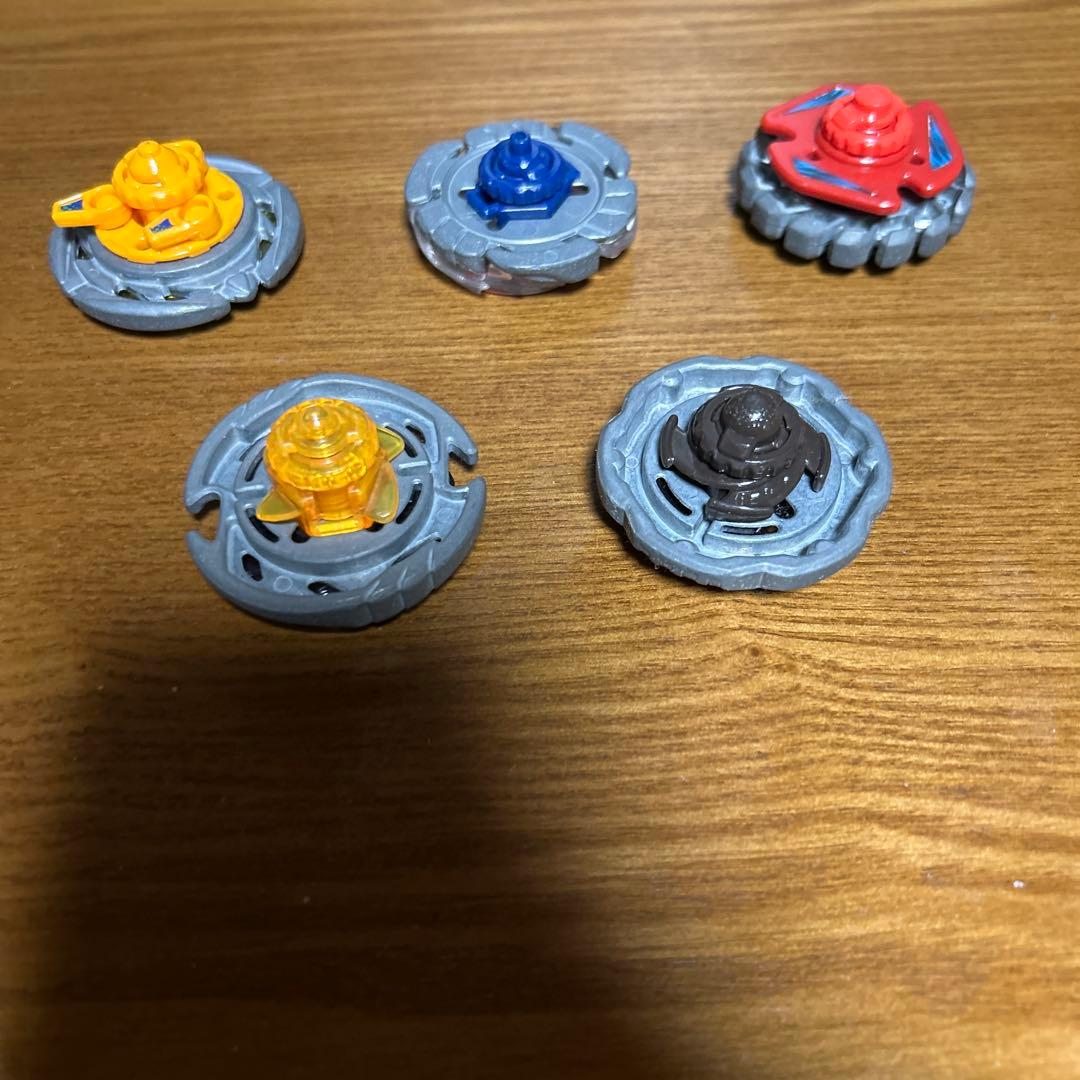 メタルファイトベーブレード47個＋パーツ