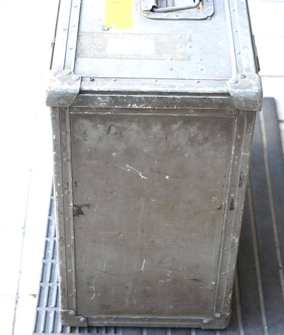 collins /コリンズ　アルミケ－ス　ビンテ-ジ！！　入手困難です！！