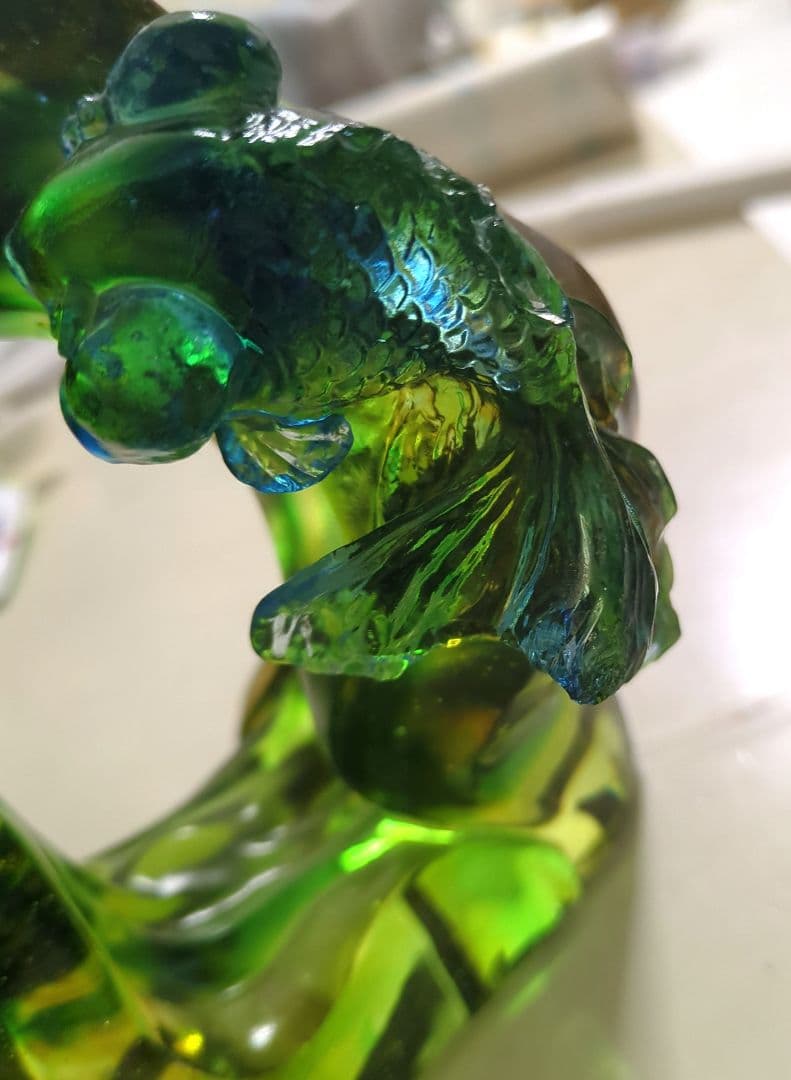 ガラス工芸★泳ぐ金魚の置物
