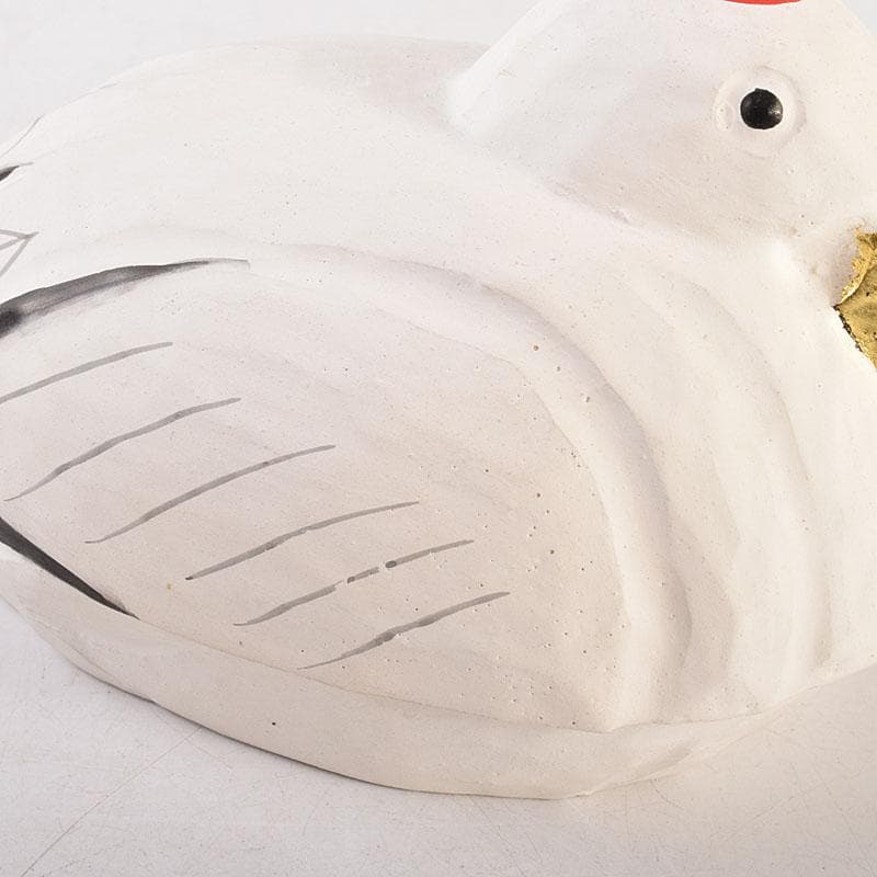 茶道具　豊泉作　奈良一刀彫　木彫彩色　鶴香合　共箱　V　8310