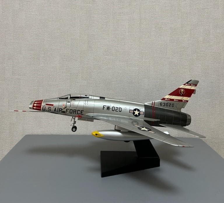 ウイングクラブ　F-100D スーパーセイバー　1/32