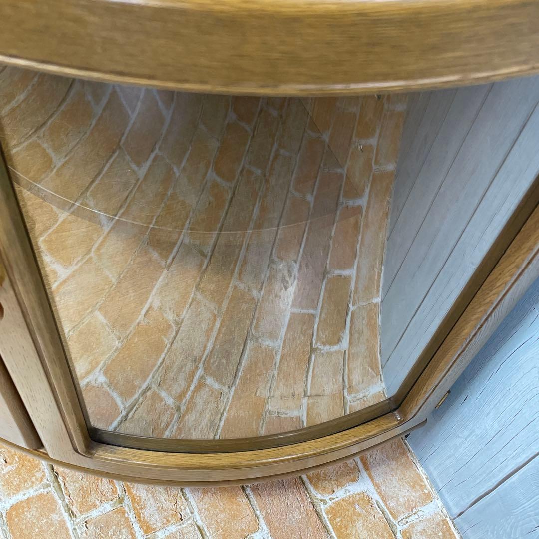 美品 カリモク家具 KARIMOKU コーナーキャビネット ガラス コロニアル