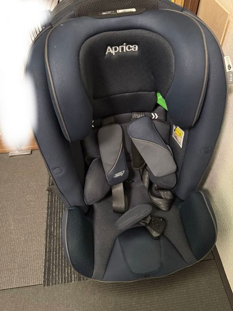 美品　Aprica フォームフィット　ISOFIX 360 セーフティー　シート