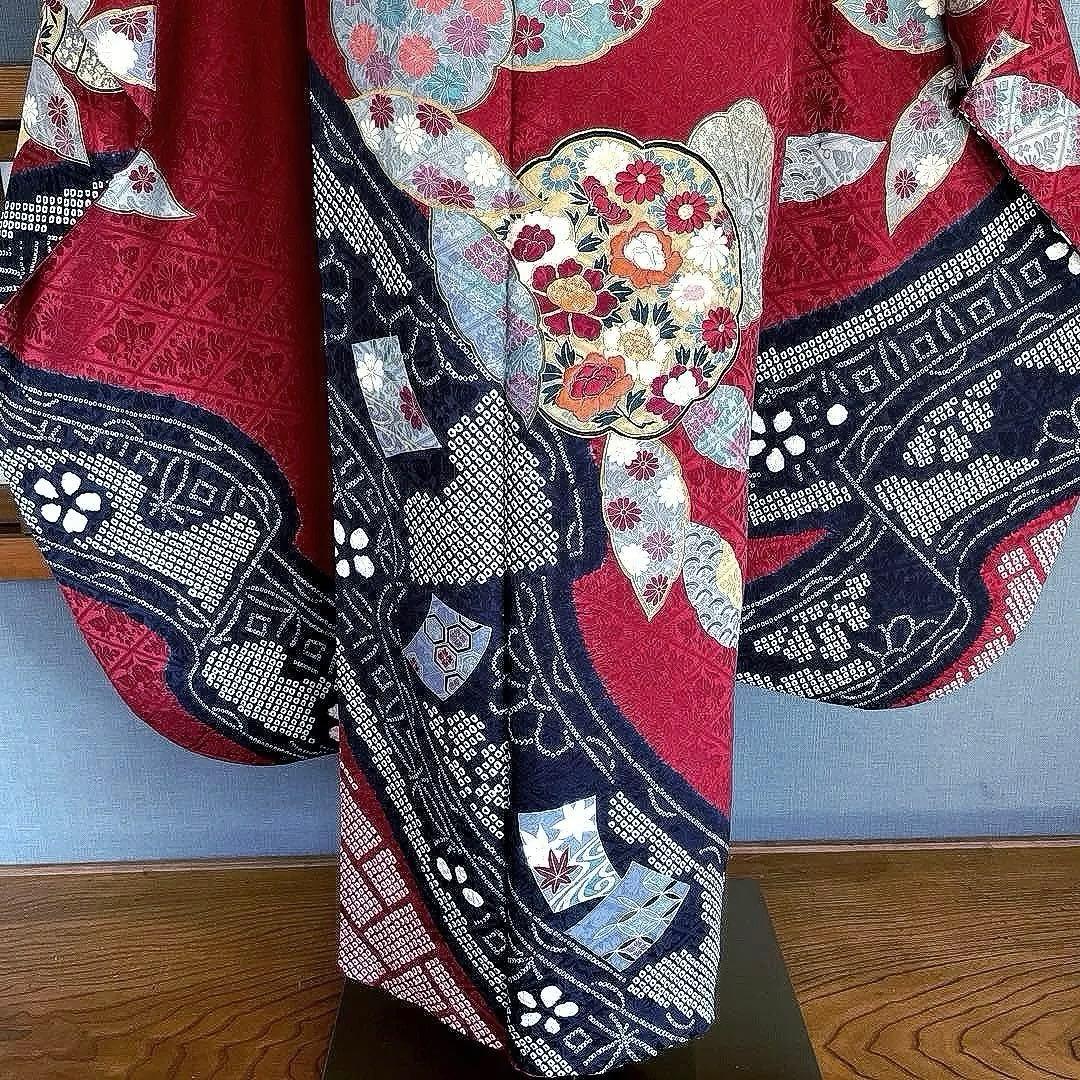 振袖フルセット　高身長　➕サイズ　絞り　手刺繍　成人式振袖　振袖　裄丈70 赤