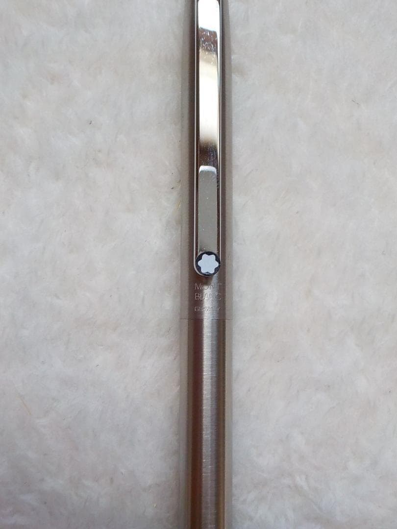 MONTBLANC モンブラン スリムボールペン ノック式 シルバー　クリップ