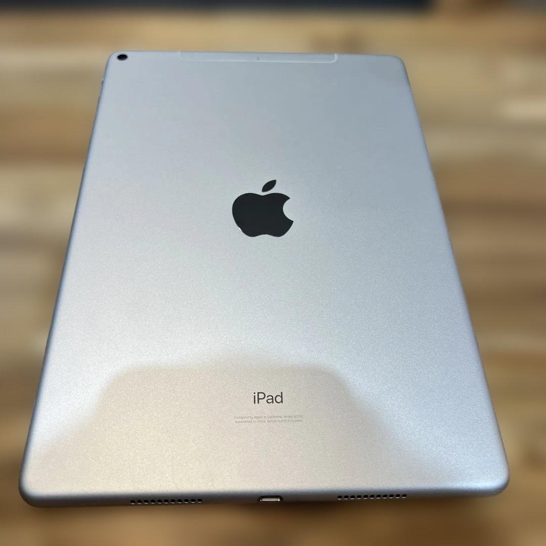 K1636 SIMフリー　iPad Air3 64GB