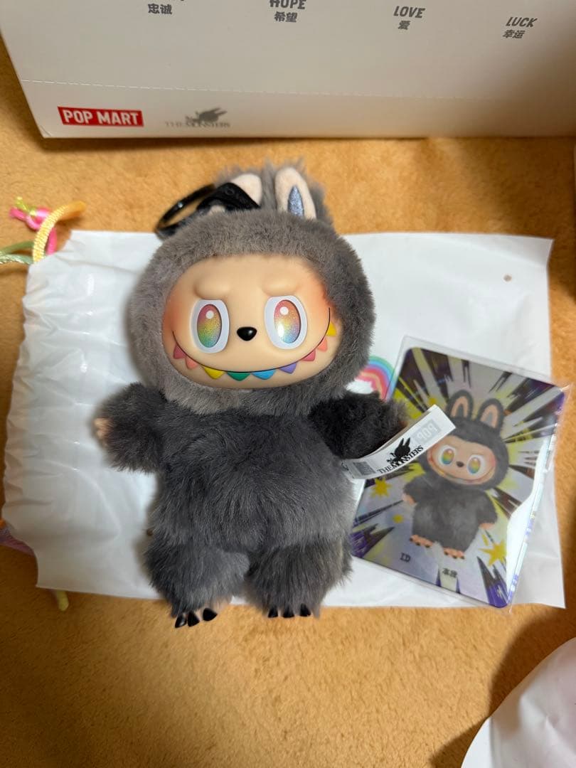 ラブブ エナジーシークレット POPMART 正規品