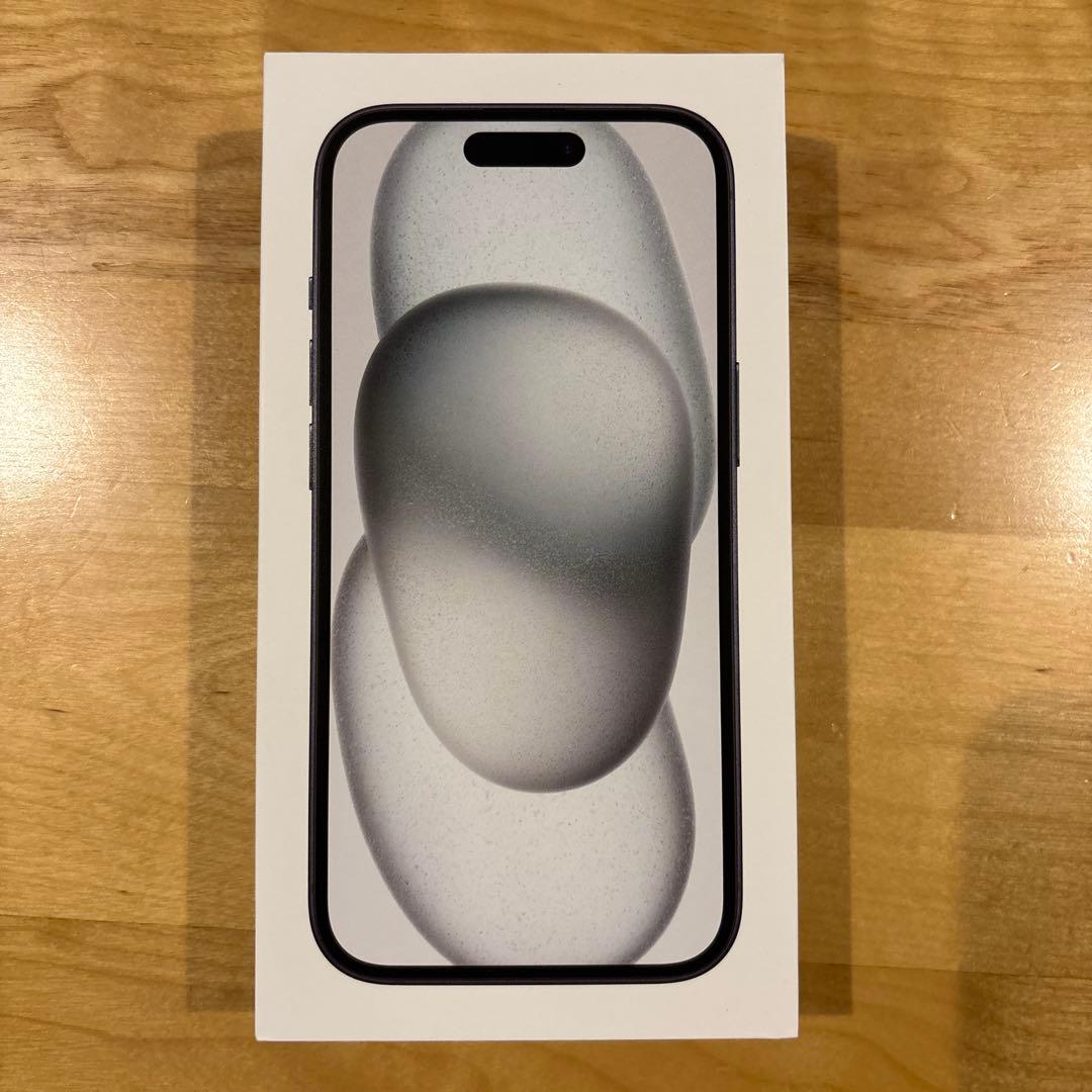 Apple iPhone 15 128GB ブラック 新品未開封　即日発送