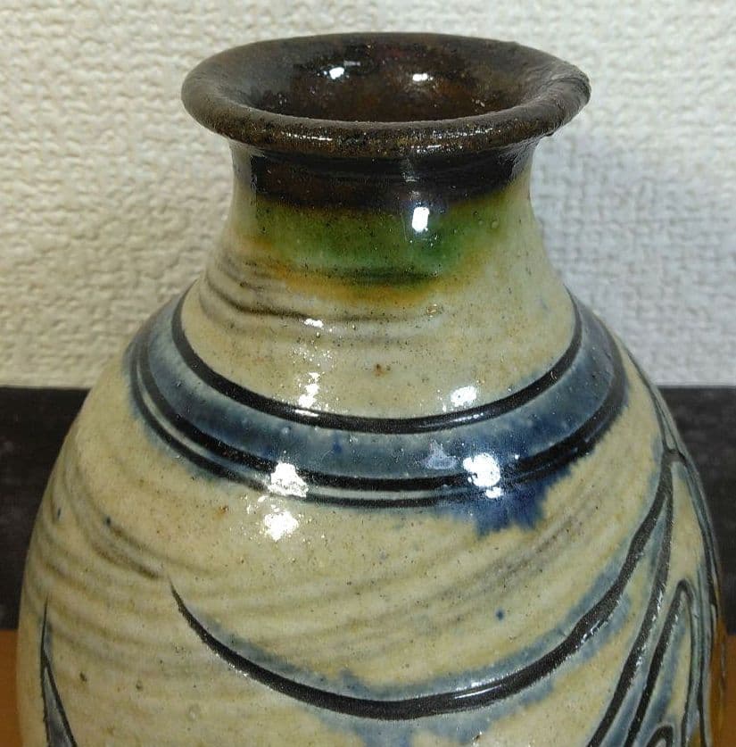 人間国宝 金城次郎 海老魚紋花瓶 栞 共箱 壺屋焼 壷屋焼 やちむん 上作花瓶