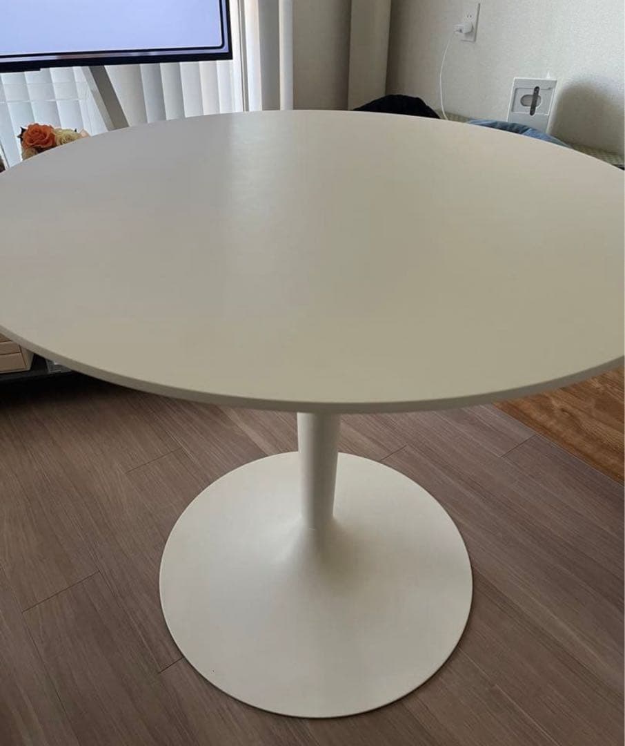 円形ダイニングテーブル 直径90cm ［コヌビア/カリガリス］