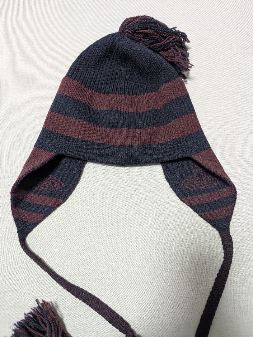 美品【Vivienne Westwood】ORBフラップ付ワッチ耳あて付ニット帽