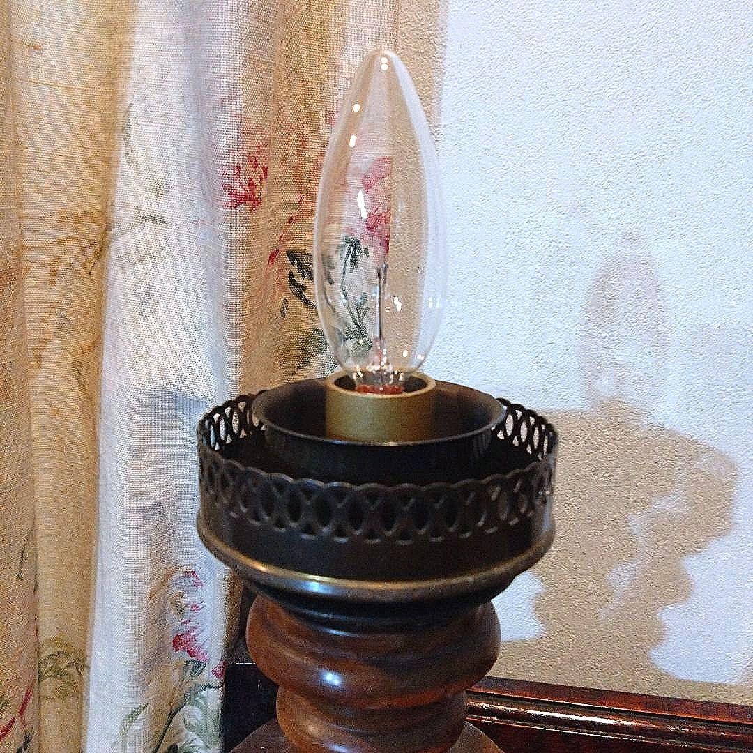 【イタリア製】アンティーク調 ヴィンテージ ライト ランプ テーブルランプ 照明