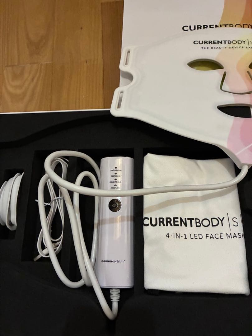 CURRENTBODY SKIN LED 4イン1 マスク