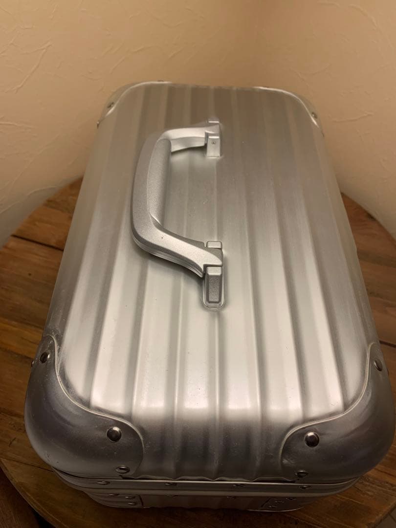 リモワ　　REMOWA ビューティーケース　バニティケース