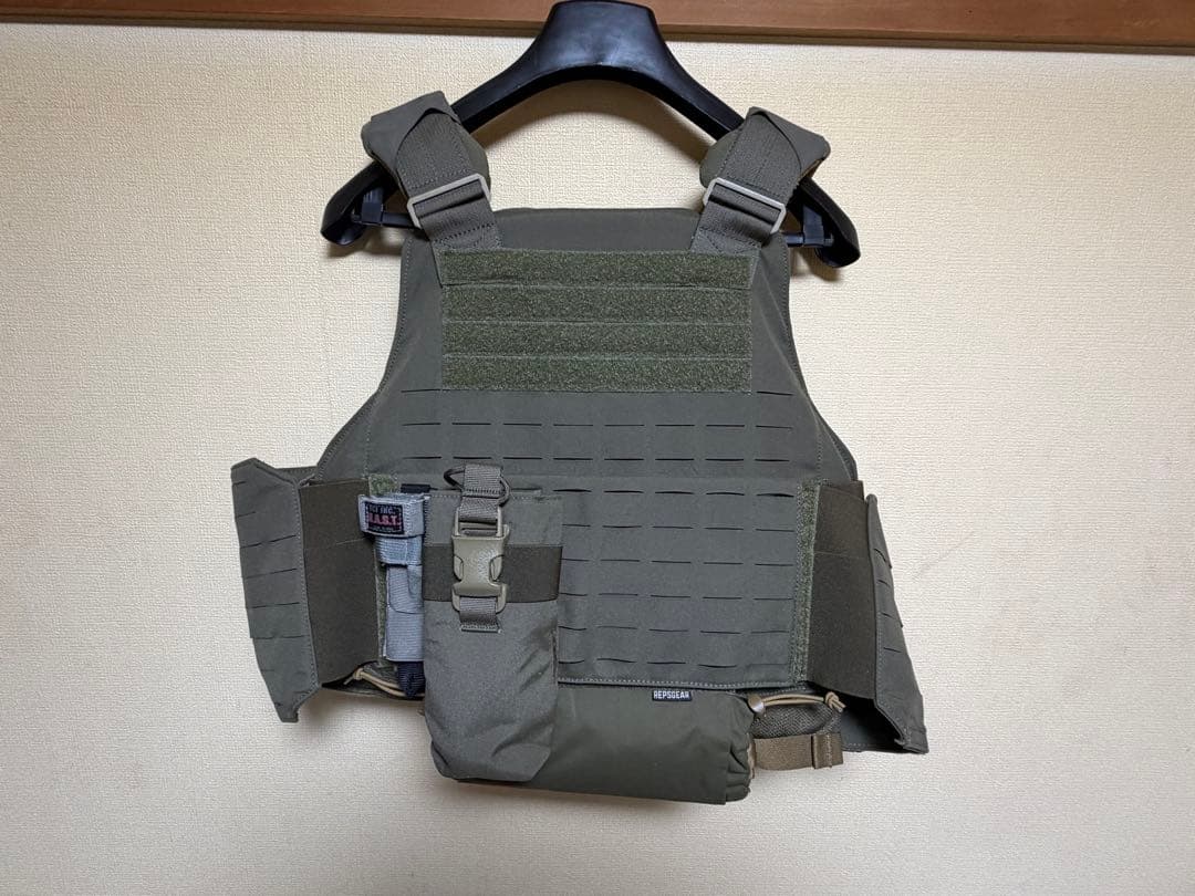 g*f様 FIRST SPEAR プレートキャリア CSV Mサイズ RG フル