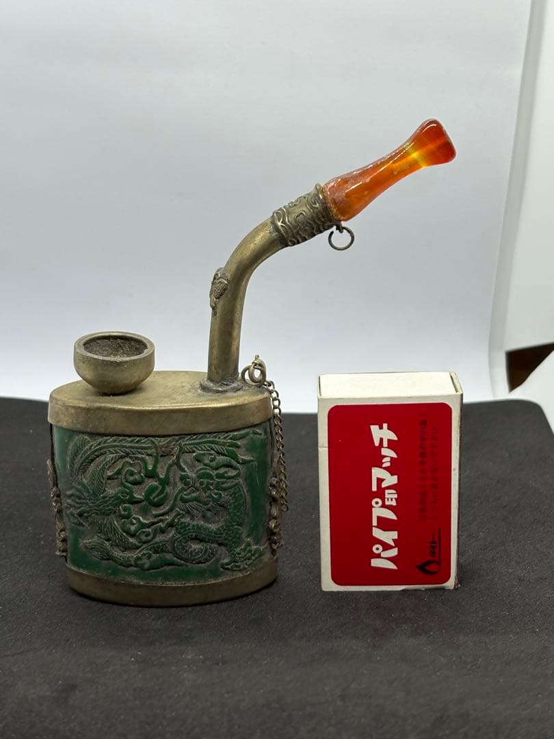 ドラゴン彫刻の金属製パイプ2509