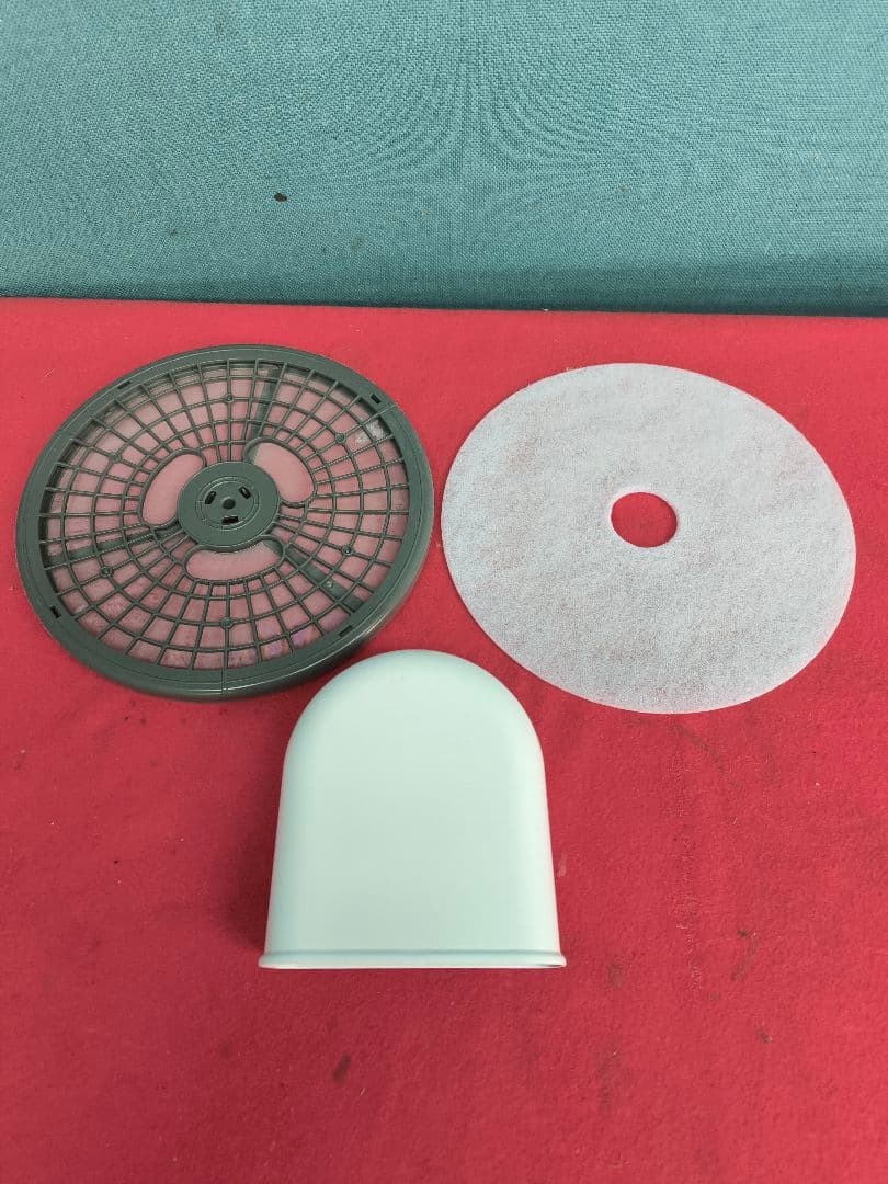 2023年製美品コンパクト電気衣類乾燥機3.0kg 　ILD-321UWB-JP