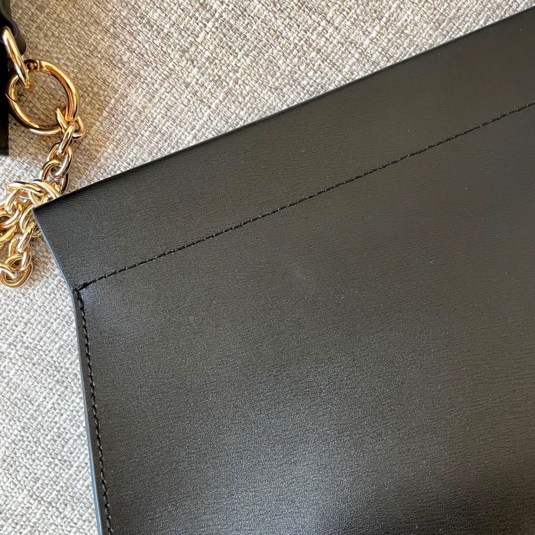 未使用級☆サロンアダムエロペ　2WAYスクエアチェーンクラッチショルダーバッグ