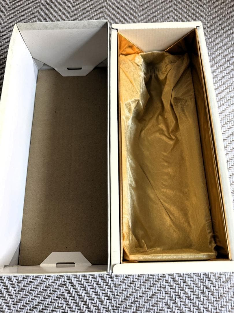 サントリー山崎　シングルモルトウイスキー　10年