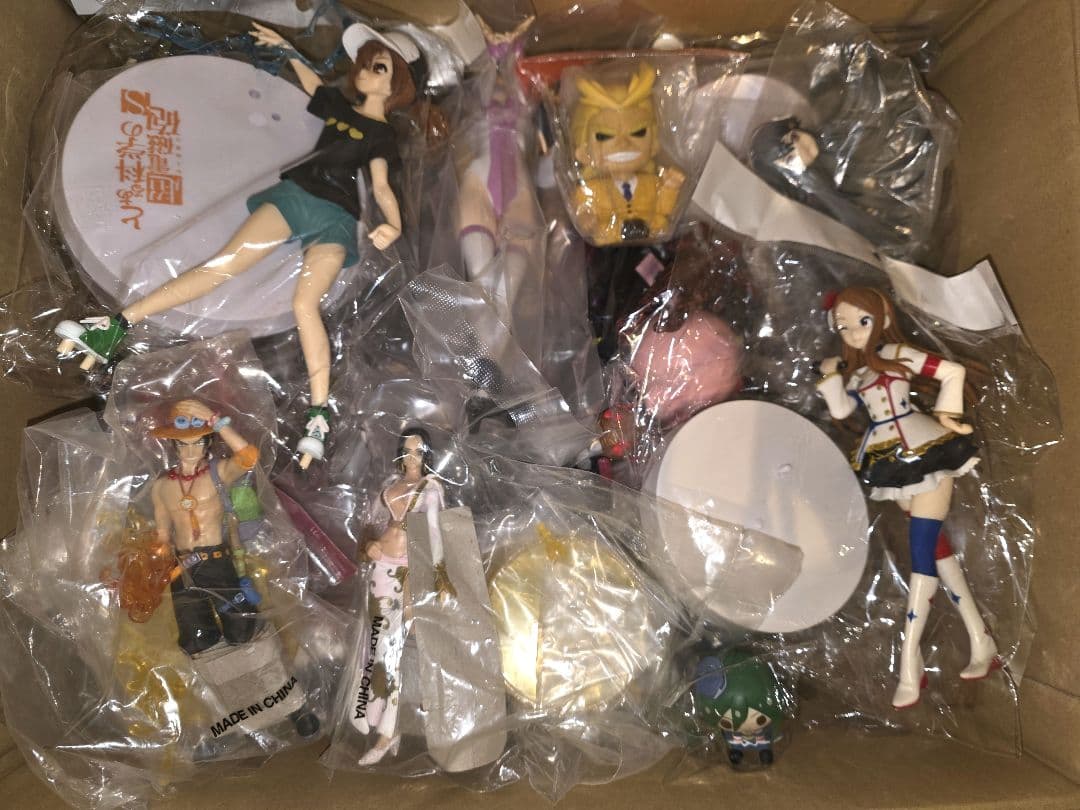 箱無し・開封済）フィギュアまとめ売り　70点