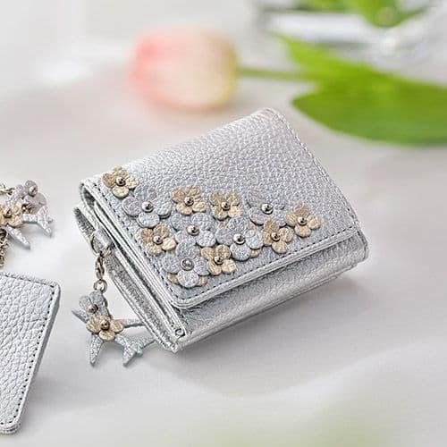 ＜ANAオリジナル＞　アンテプリマ　三つ折り財布 新品