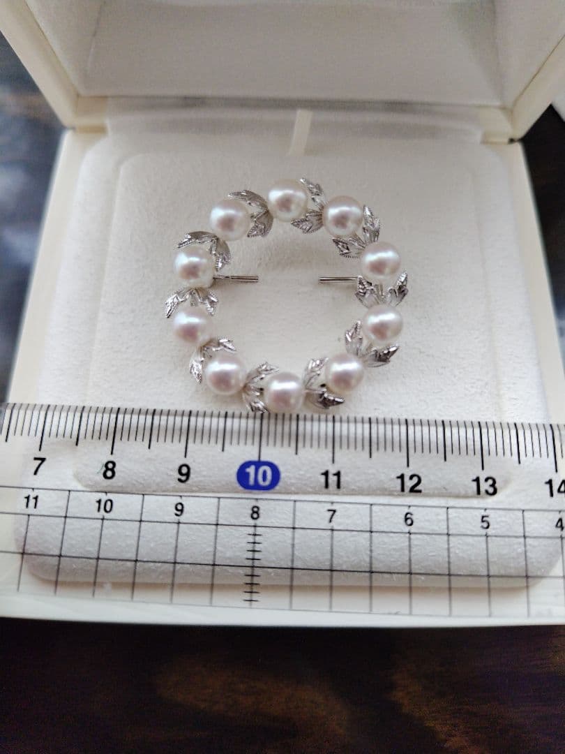 MIKIMOTO　ミキモト　ブローチ　サークル（直径3.5㌢）真珠5.5㍉　ＳＶ
