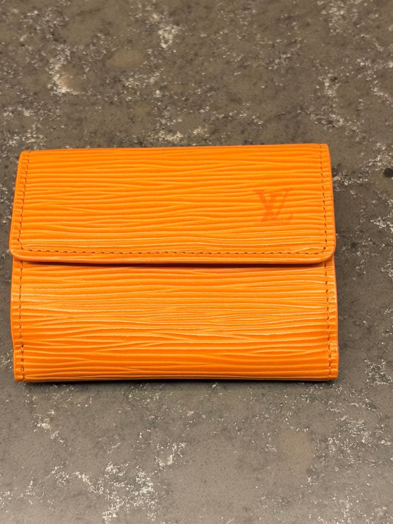 S*r様 ルイヴィトン　エピ　ラドロー　コンパクトウォレット　LV