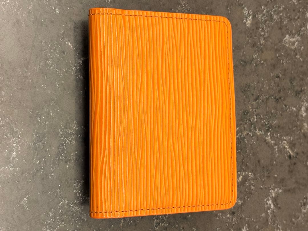 S*r様 ルイヴィトン　エピ　ラドロー　コンパクトウォレット　LV