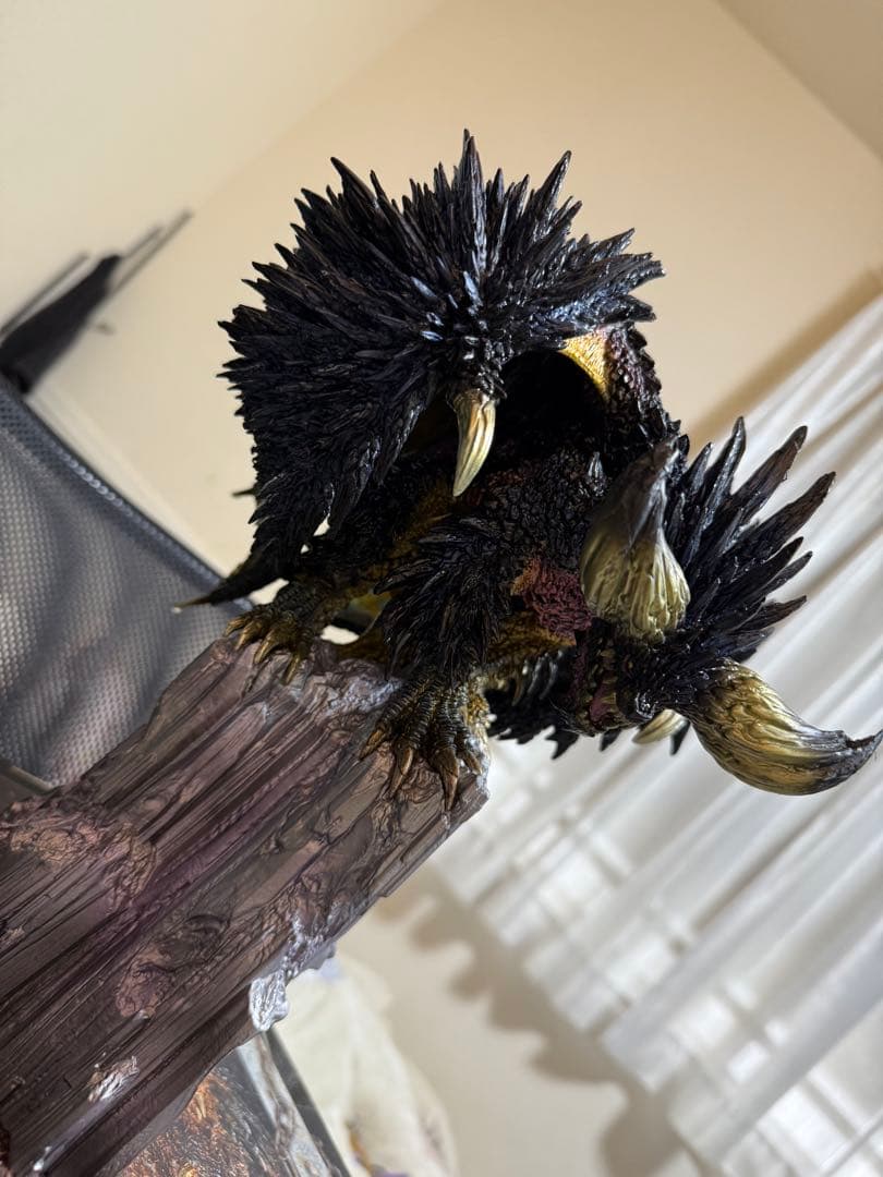 フ*活様 【美品】モンスターハンター 歴戦王 ネルギガンテ フィギュア プレミア