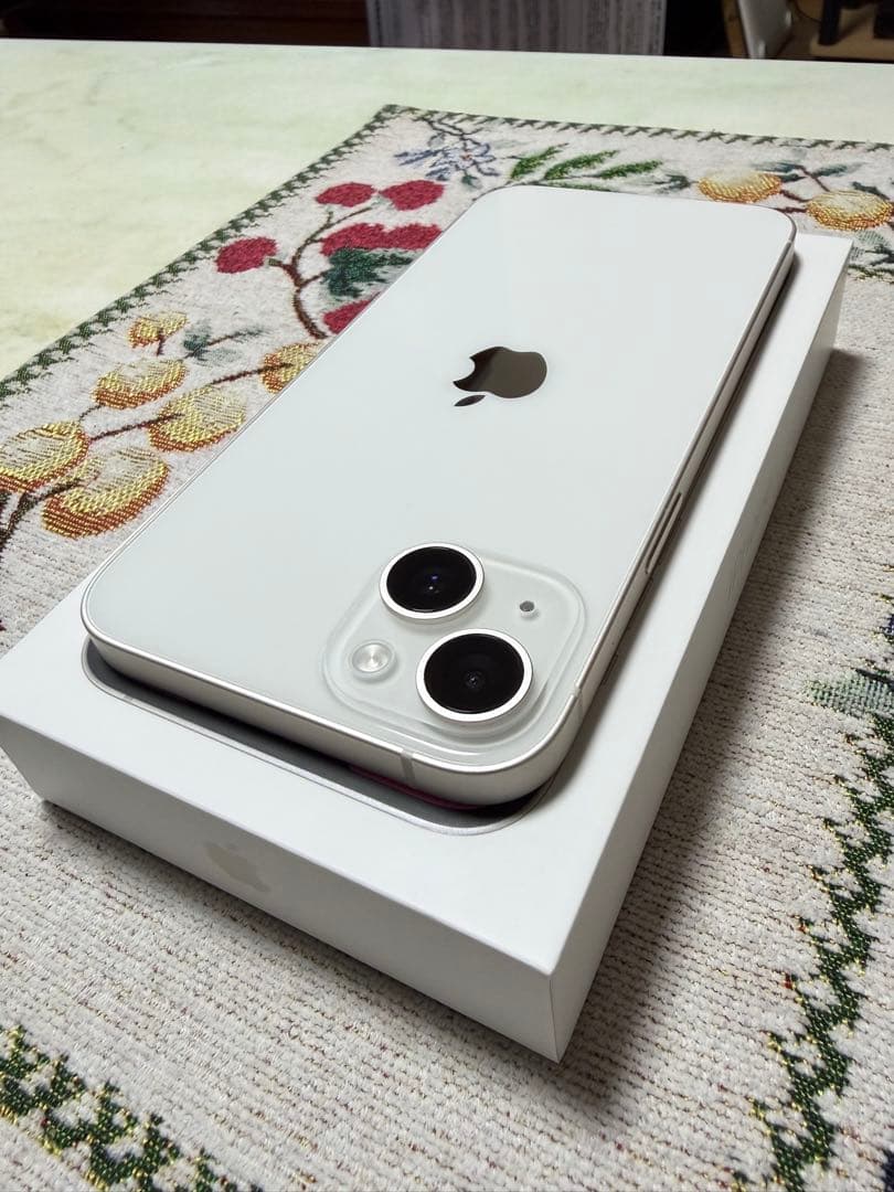 Apple iPhone 14 plus スターライト 本体