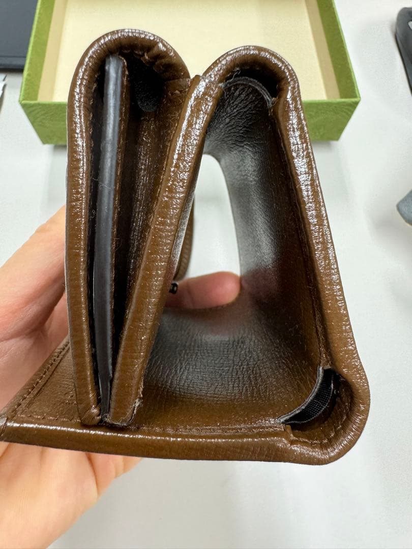 Gucci財布