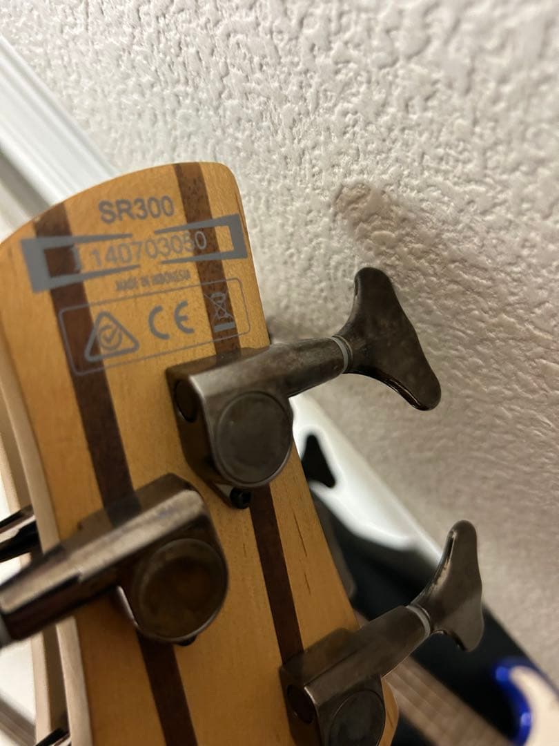 美品 Ibanez アイバニーズ SR300 アクティブベース ブラック 黒