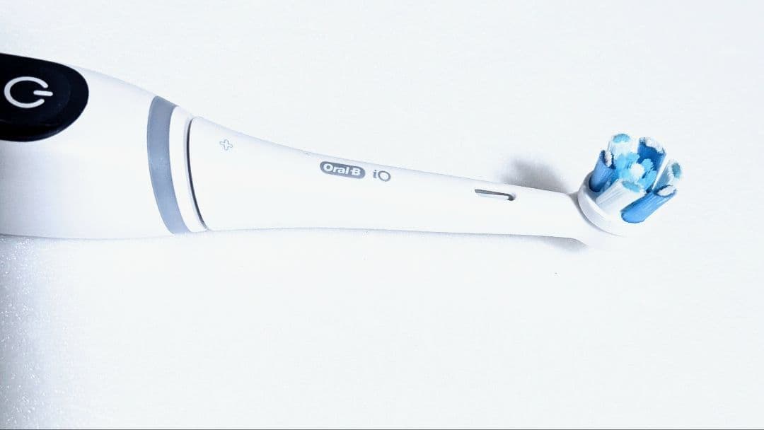 美品!　ブラウン　電動歯ブラシ　オーラルB　 io 8　Type3758　動作品