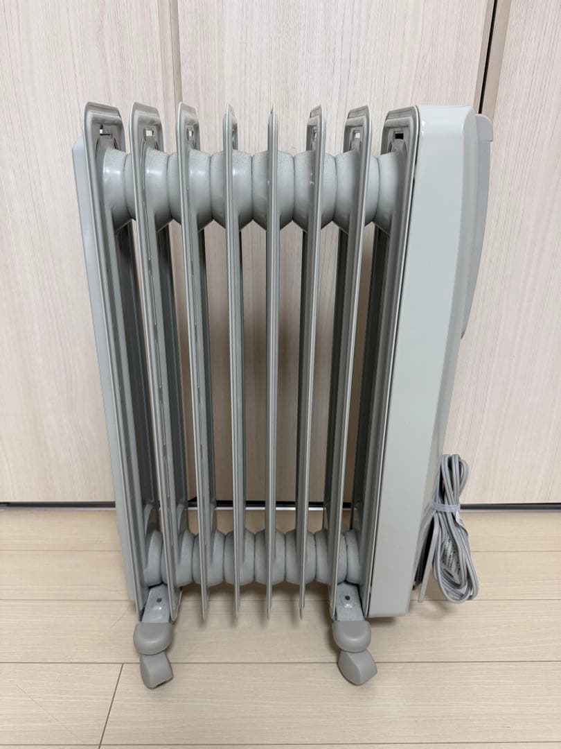 【美品】DeLonghi デロンギ オイルヒーターKHD410812-GC