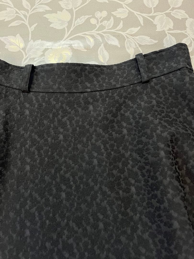 エムズグレイシー訳あり未使用小花柄スカート40