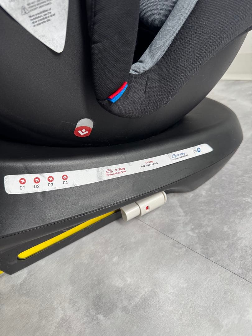 Reecle チャイルドシート 新生児~12歳頃 対応+抜け出し防止ベルト