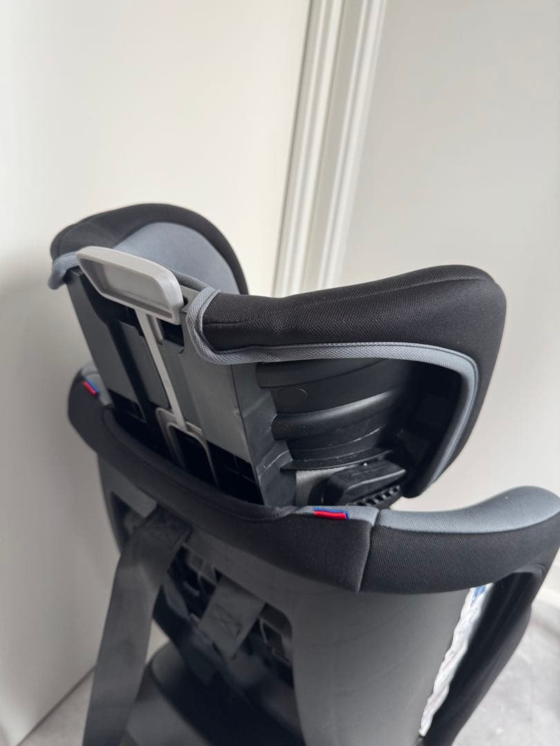 Reecle チャイルドシート 新生児~12歳頃 対応+抜け出し防止ベルト