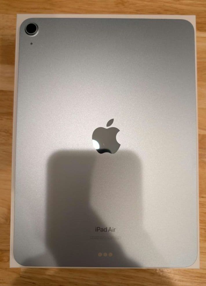 に*生様 【充電21回】iPad Air M2 11インチ 128GB MUWD