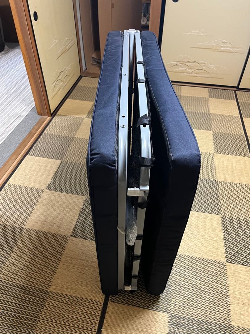 【新品未使用】折りたたみリクライニングベット　シングル