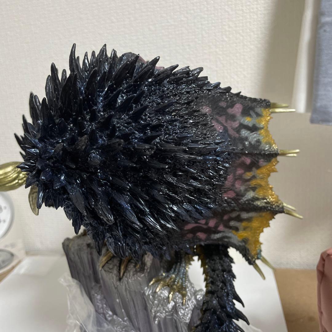 歴戦王　ネルギガンテ　クリエイターズモデル　フィギュア　CFB