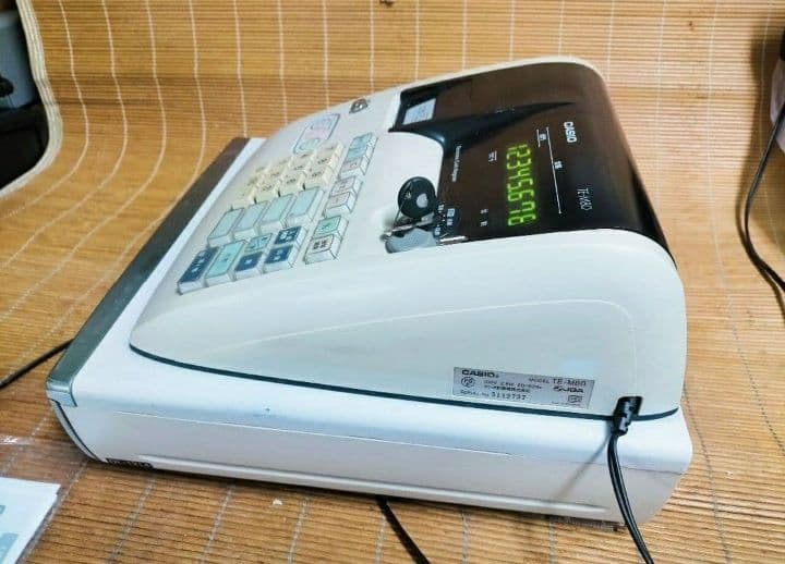 カシオレジスター　TE-M80　中古品　人気機種感熱紙　送料無料　801121