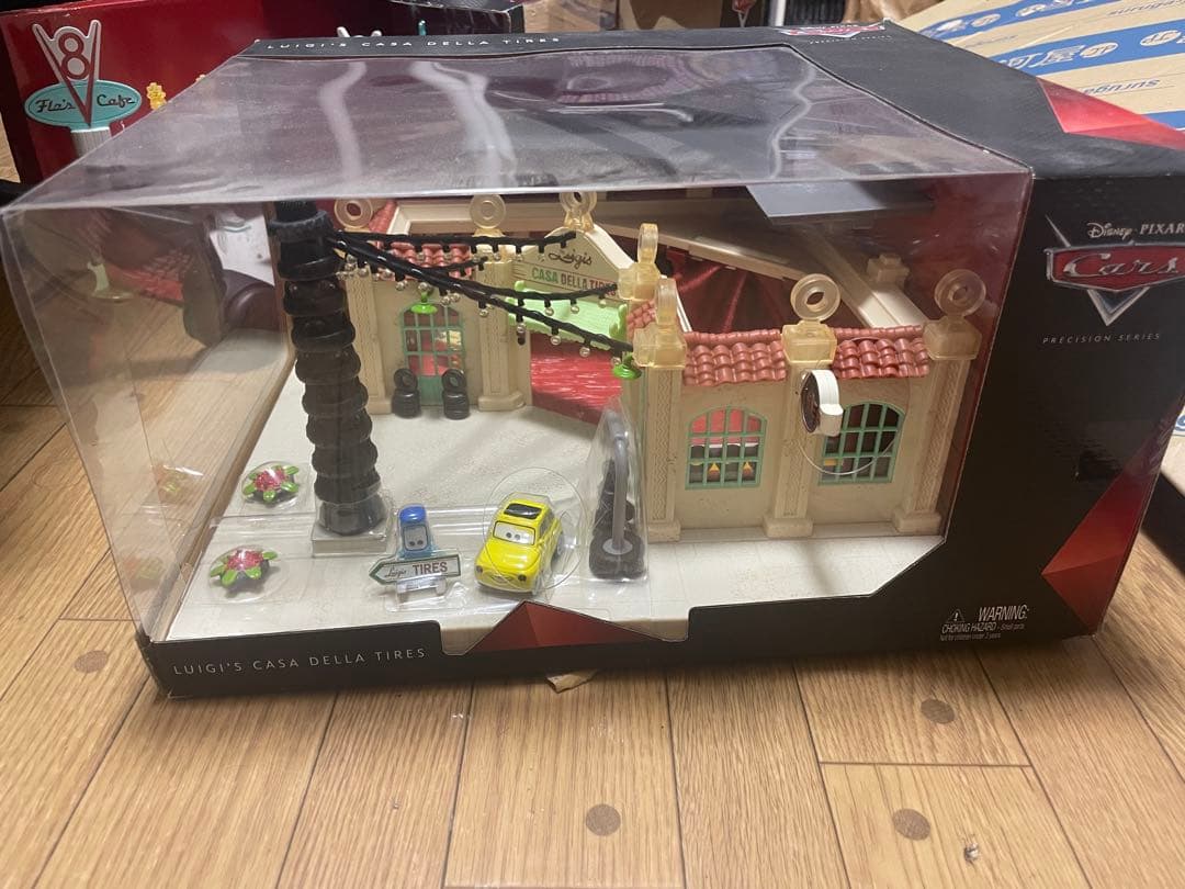 カーズ　cars プレシジョンシリーズ　グイド　ルイジ　タイヤショップ　未開封