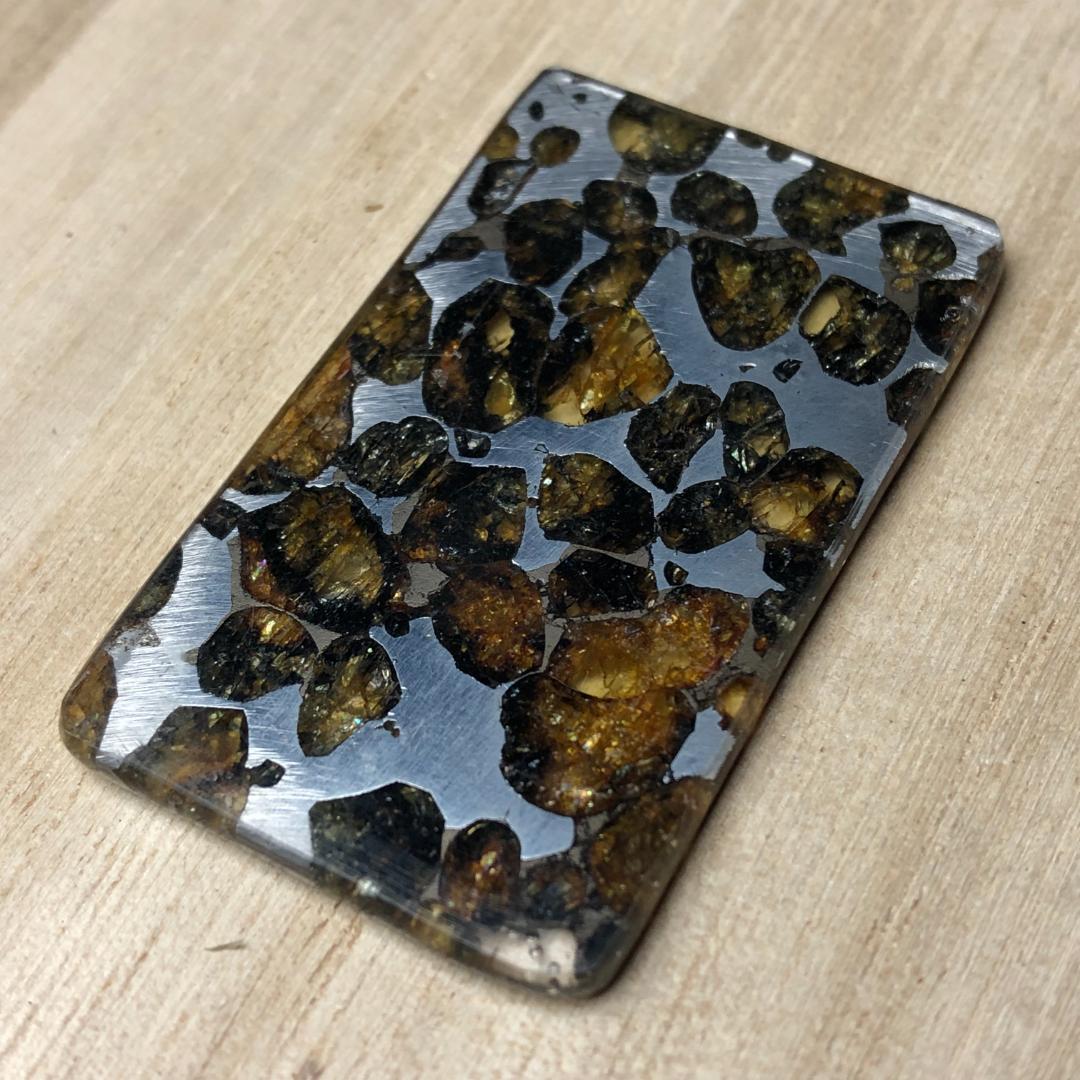 パラサイト隕石 隕石　石鉄隕石　セリコ隕石 美品　重さ約6ｇ　ケース付き