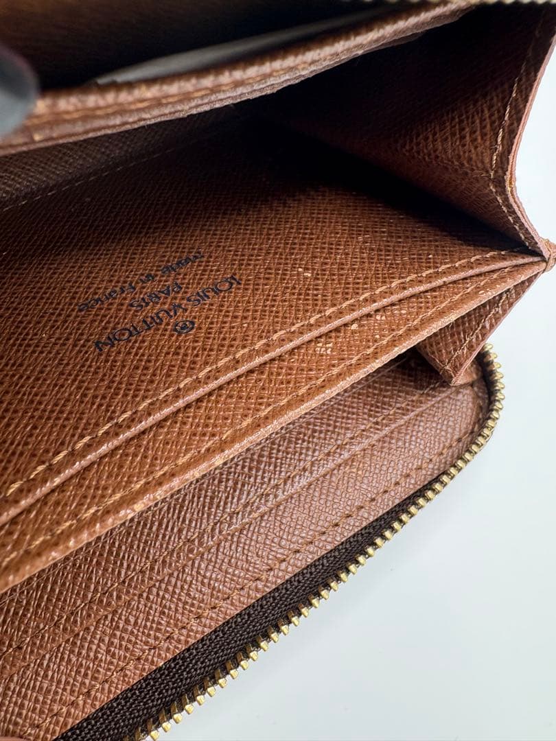 ルイ・ヴィトン　ジッピー・ パース