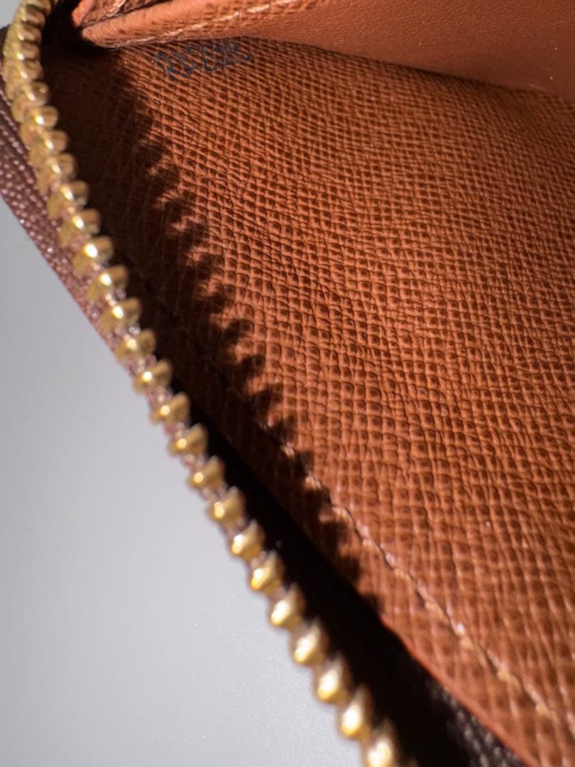 ルイ・ヴィトン　ジッピー・ パース