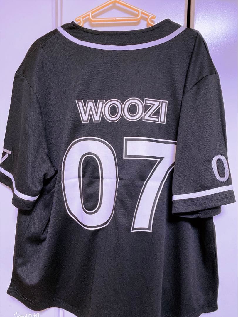 新品　SEVENTEEN RIGHT HERE ユニフォーム ウジ　woozi