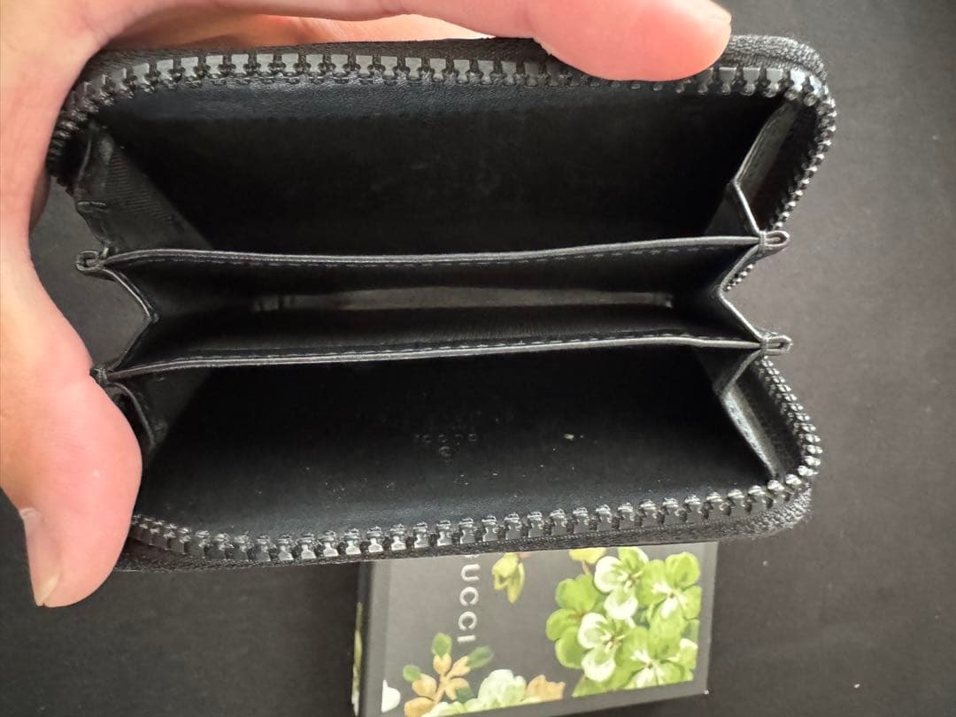 GUCCI フラワープリント ケース　ゼラニューム